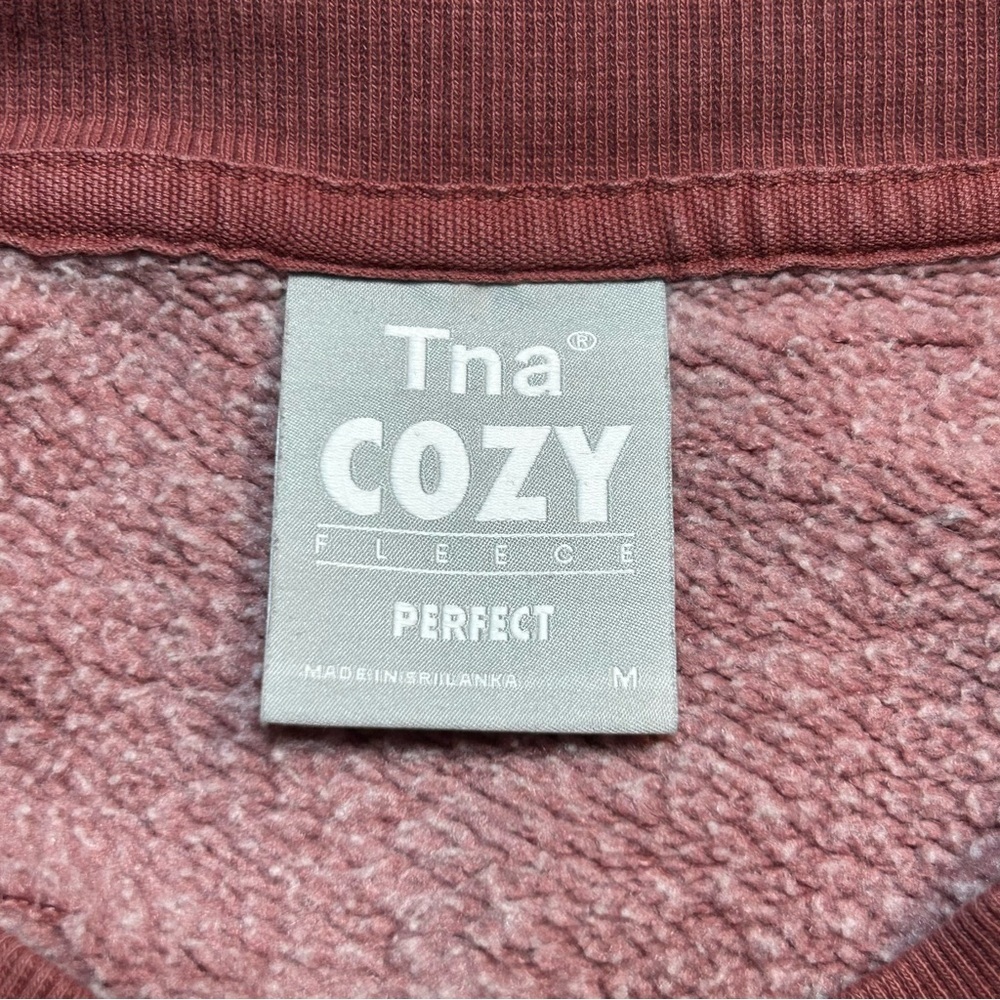 Aritzia Tna Cozy Fleece Perfect Shrunken Sweatshirt Mauve Pink Size M - Picture 5 of 9